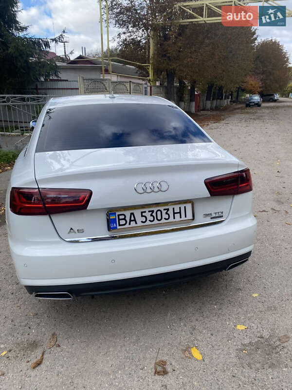 Седан Audi A6 2015 в Знам'янці