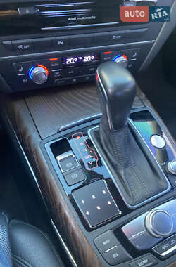 Седан Audi A6 2015 в 