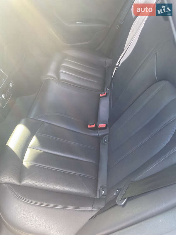 Седан Audi A6 2015 в Знам'янці