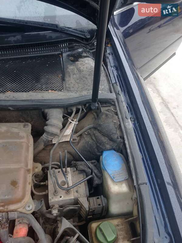 Седан Audi A6 2000 в Одессе