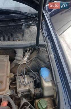 Седан Audi A6 2000 в 