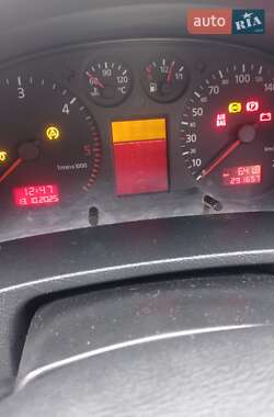 Седан Audi A6 2000 в 