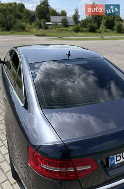 Седан Audi A6 2010 в 
