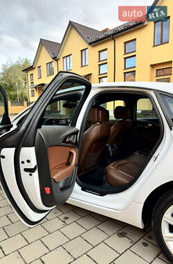 Седан Audi A6 2013 в  фото 8 Седан Audi A6 2013 в
