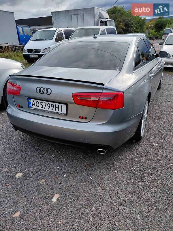 Седан Audi A6 2011 в Тячеві