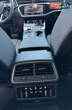 Седан Audi A6 2020 в 