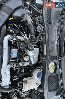 Универсал Audi A6 2003 в 