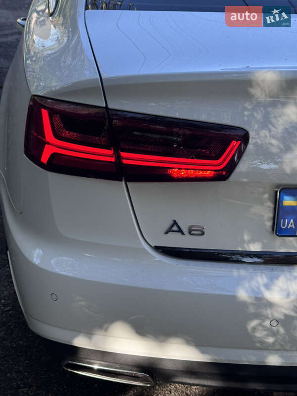 Седан Audi A6 2015 в Одессе