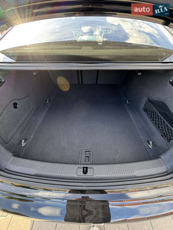 Седан Audi A6 2014 в Киеве