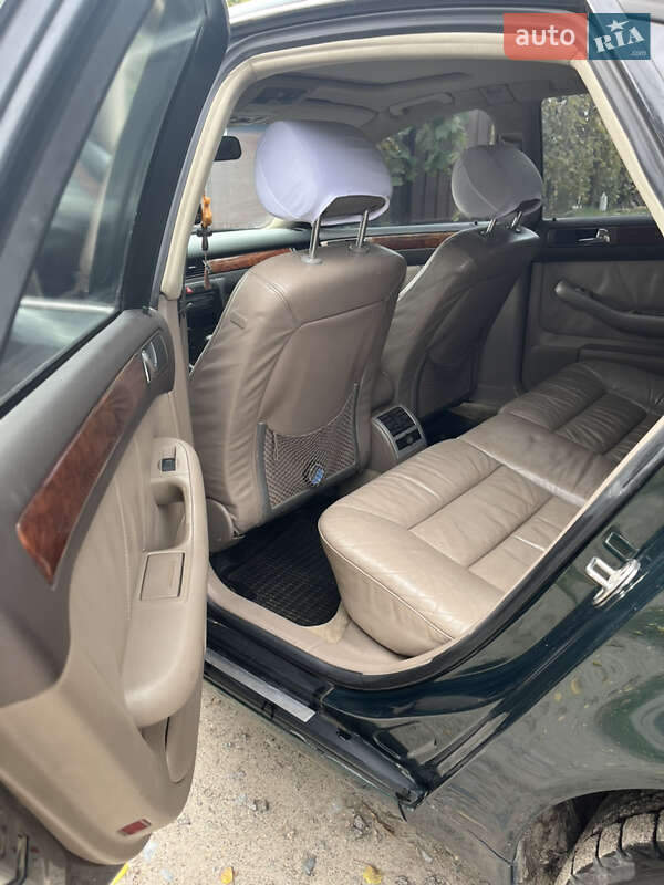 Седан Audi A6 2001 в Смілі