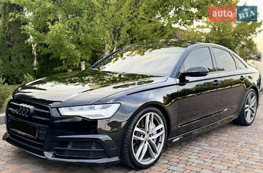 Седан Audi A6 2016 в 
