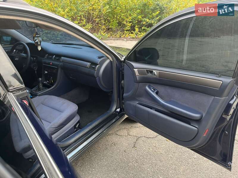 Універсал Audi A6 2000 в Умані
