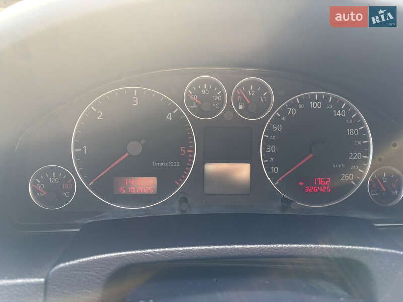 Седан Audi A6 2002 в Черновцах