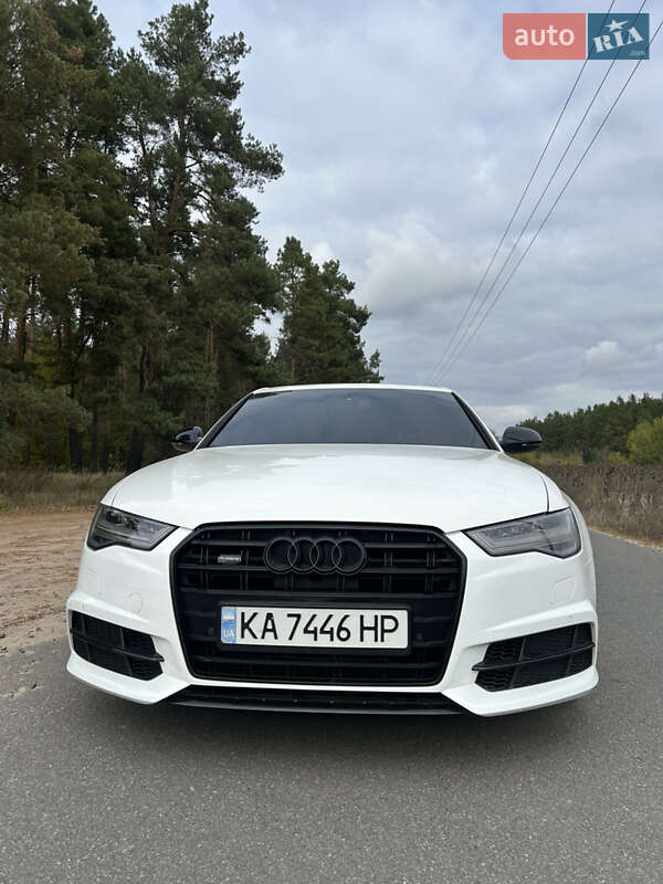 Седан Audi A6 2015 в Киеве