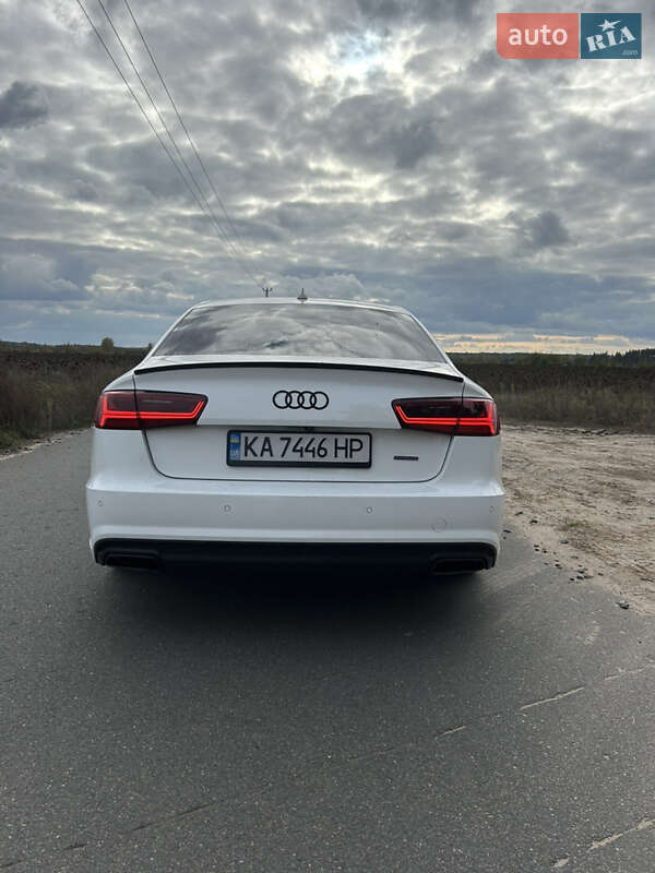 Седан Audi A6 2015 в Киеве