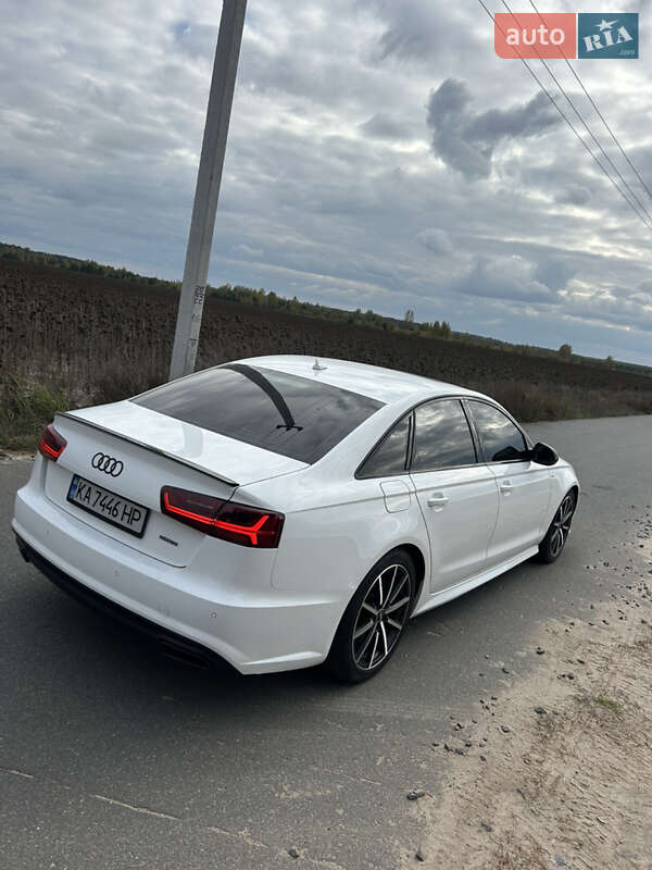 Седан Audi A6 2015 в Киеве