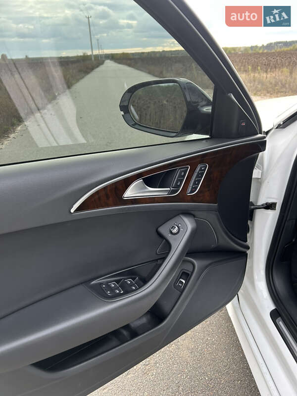 Седан Audi A6 2015 в Киеве