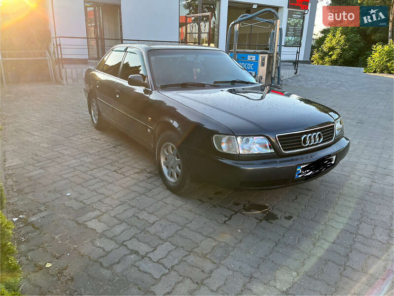Седан Audi A6 1995 в Львове