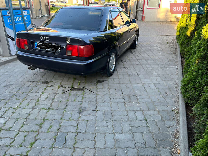 Седан Audi A6 1995 в Львове