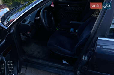 Седан Audi A6 1995 в 