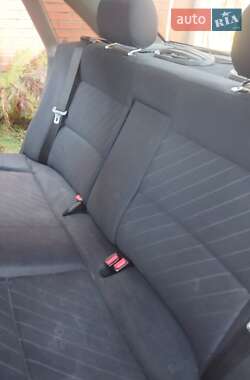 Седан Audi A6 1997 в  фото 5 Седан Audi A6 1997 в