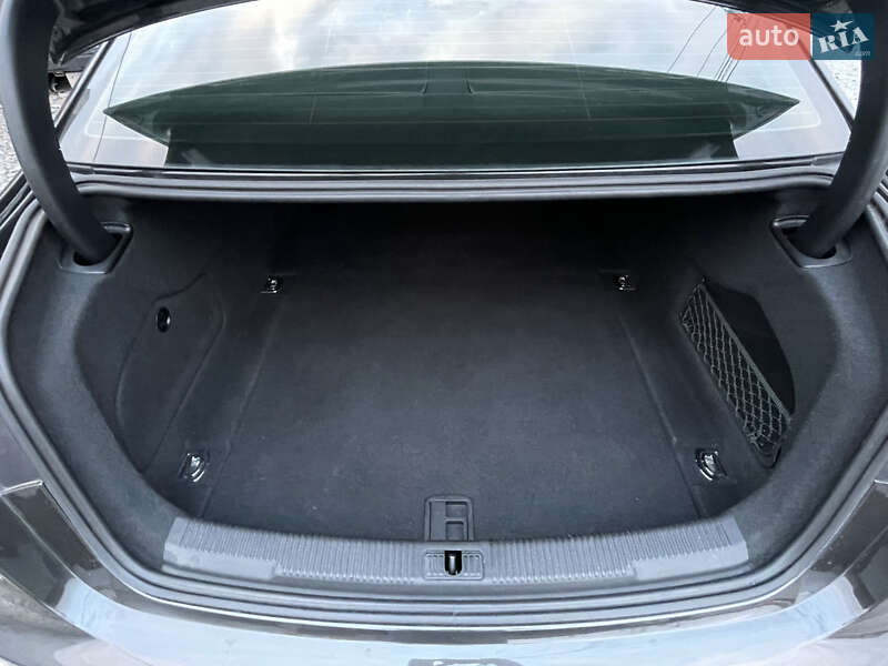 Седан Audi A6 2015 в Львові