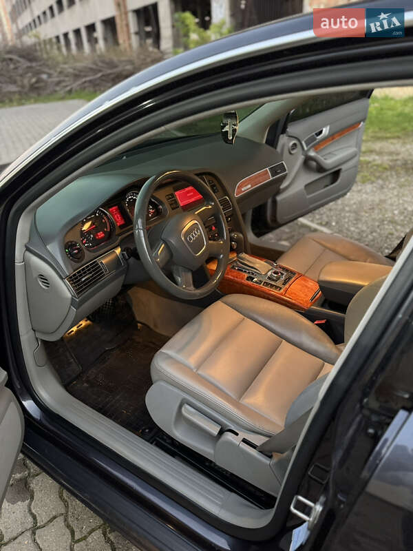 Седан Audi A6 2004 в Чернівцях