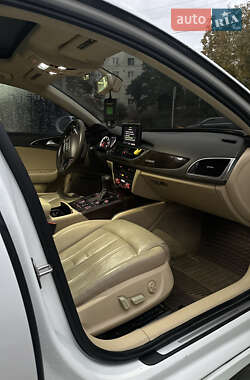 Седан Audi A6 2012 в  фото 24 Седан Audi A6 2012 в
