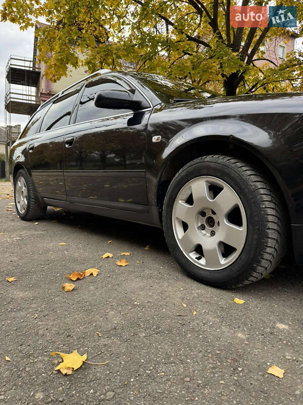 Універсал Audi A6 2002 в Хотині
