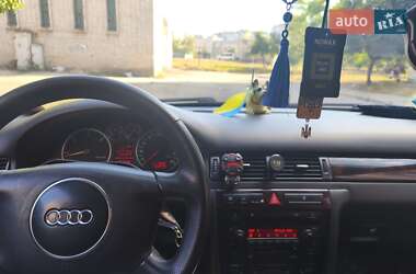 Седан Audi A6 2002 в 
