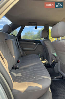 Седан Audi A6 1997 в  фото 13 Седан Audi A6 1997 в
