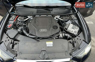 Седан Audi A6 2022 в 