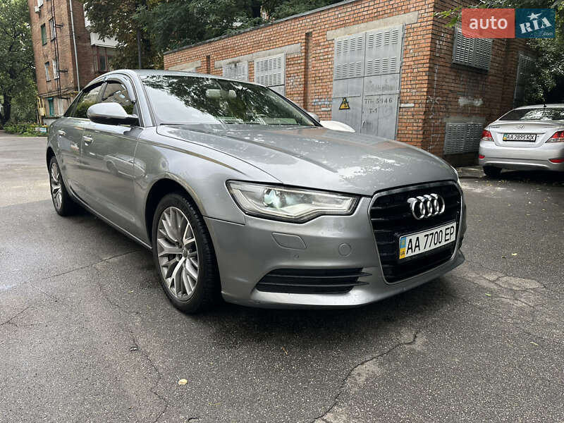 Седан Audi A6 2012 в Киеве