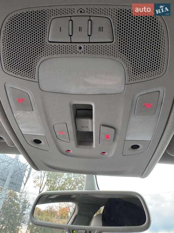 Седан Audi A6 2015 в Стрые