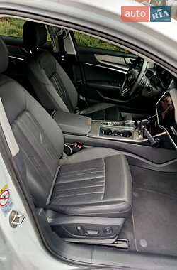Седан Audi A6 2021 в 