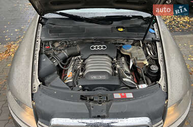 Седан Audi A6 2004 в  фото 22 Седан Audi A6 2004 в