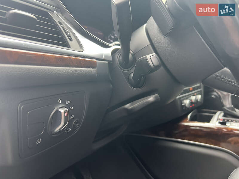 Седан Audi A6 2014 в Ровно