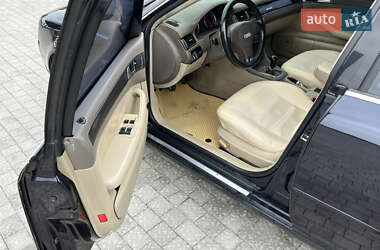 Седан Audi A6 2002 в 