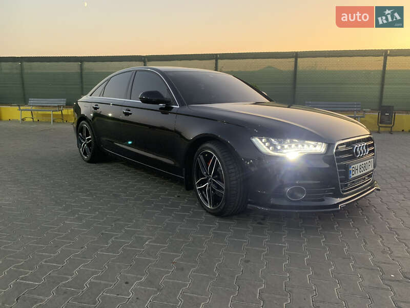 Седан Audi A6 2015 в Усатове