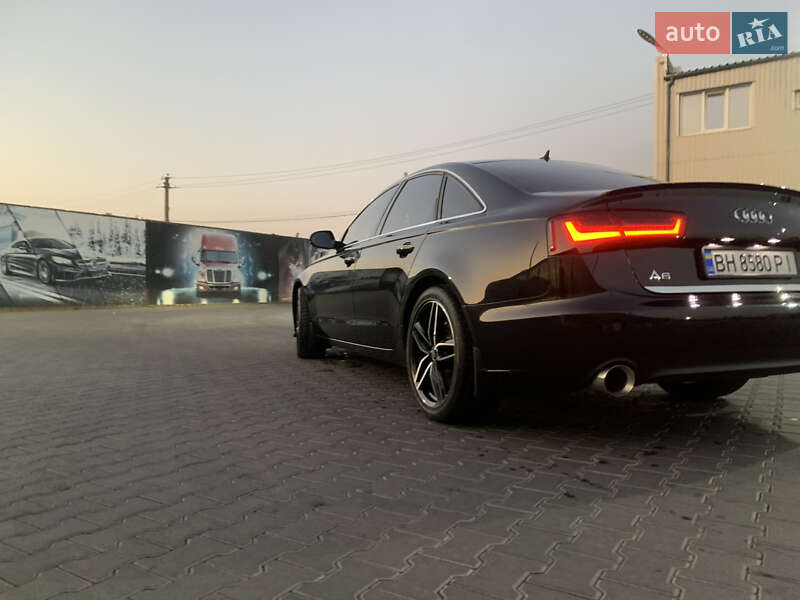 Седан Audi A6 2015 в Усатове