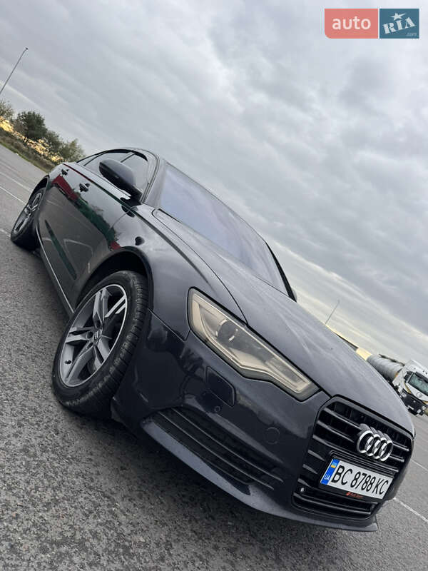 Седан Audi A6 2012 в 