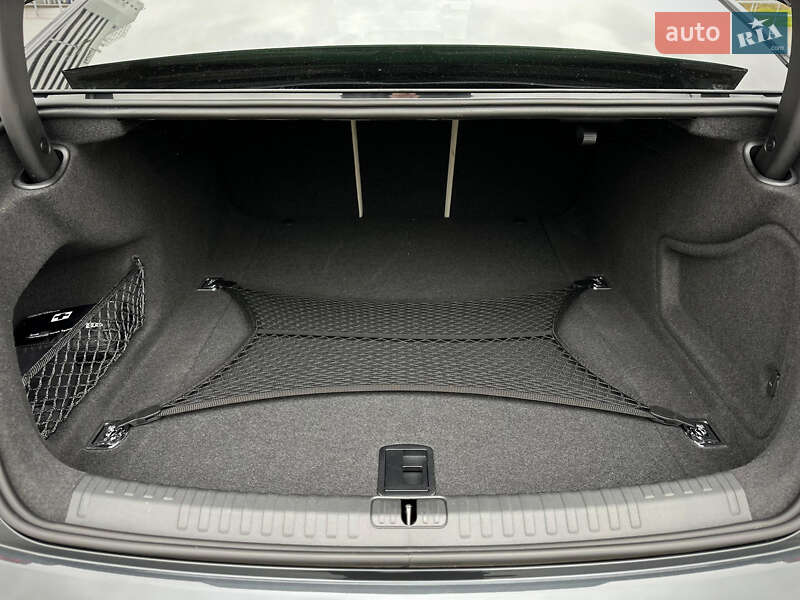 Седан Audi A6 2025 в Києві