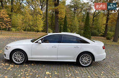 Седан Audi A6 2015 в  фото 4 Седан Audi A6 2015 в