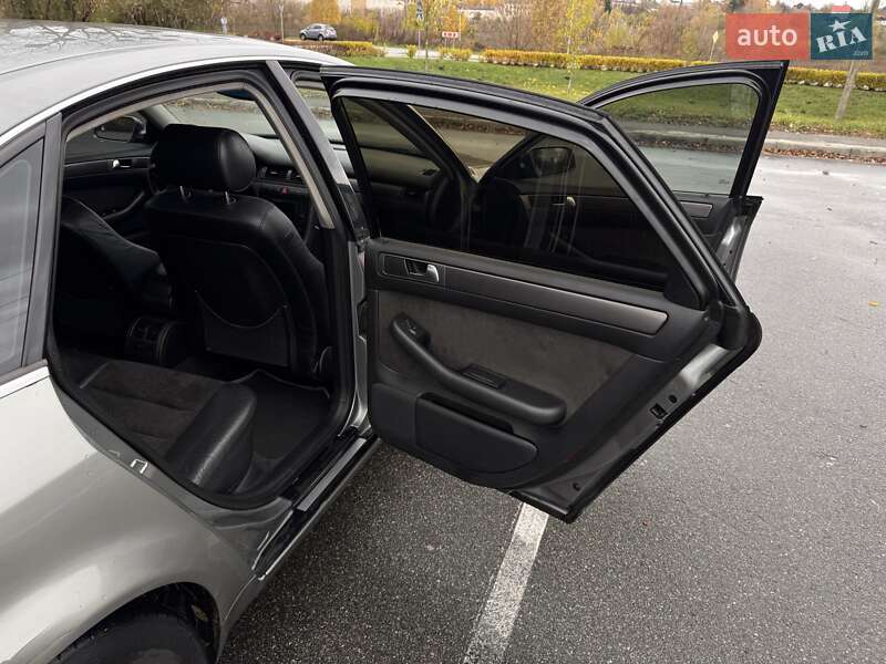 Седан Audi A6 2003 в Бучі