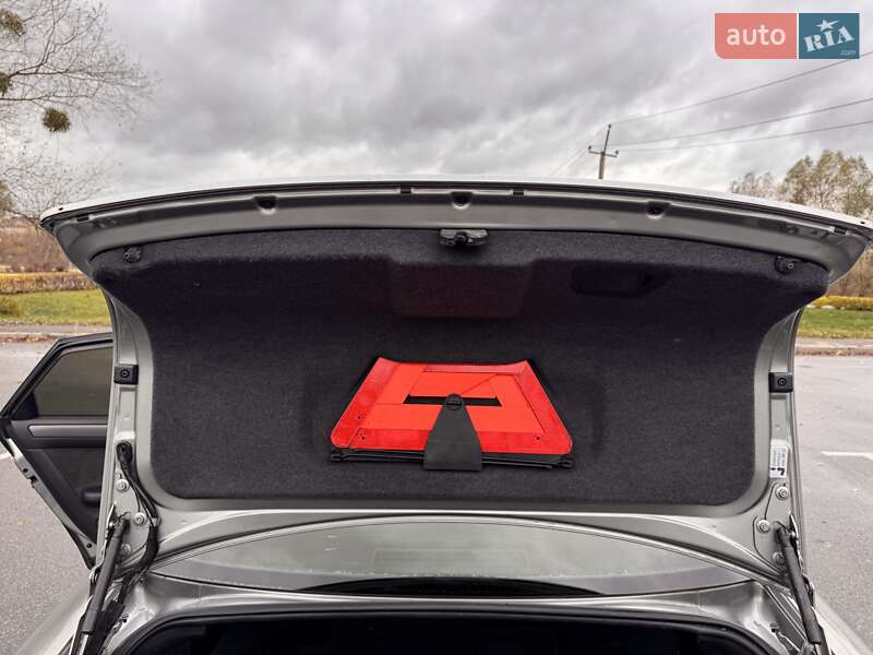 Седан Audi A6 2003 в Бучі