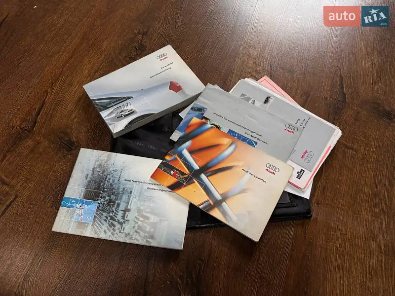 Седан Audi A6 2003 в Бучі документ