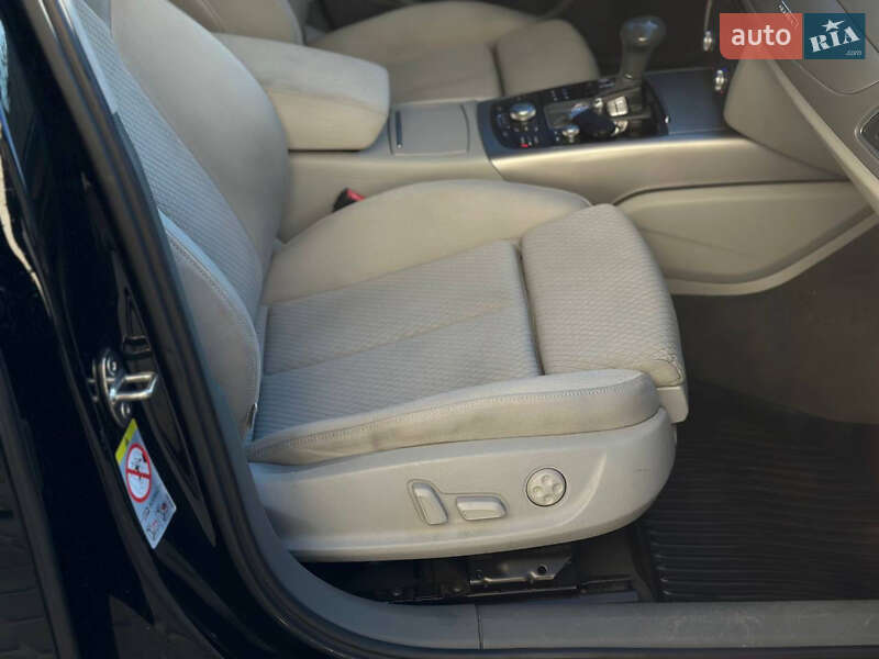 Седан Audi A6 2014 в Самборі