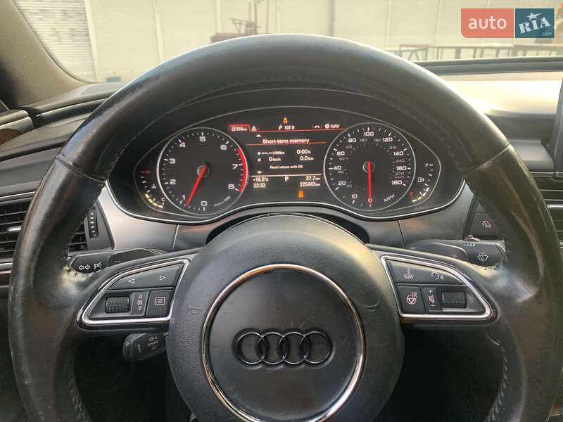 Седан Audi A6 2013 в Надворной