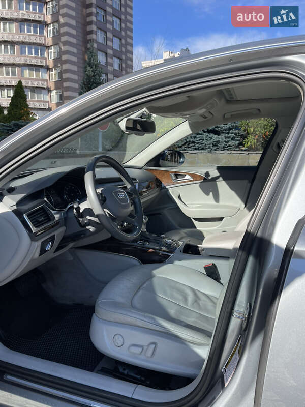 Седан Audi A6 2012 в Киеве