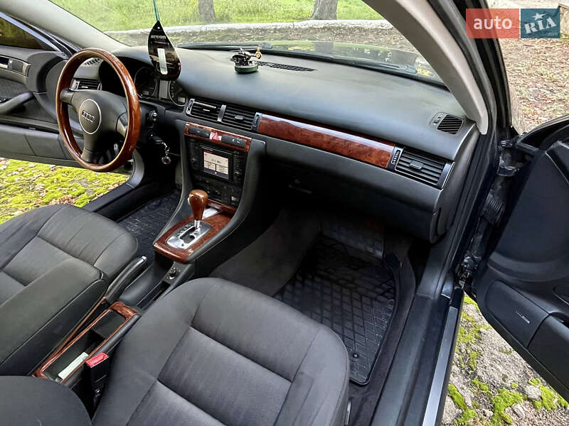 Седан Audi A6 2003 в Бершаді